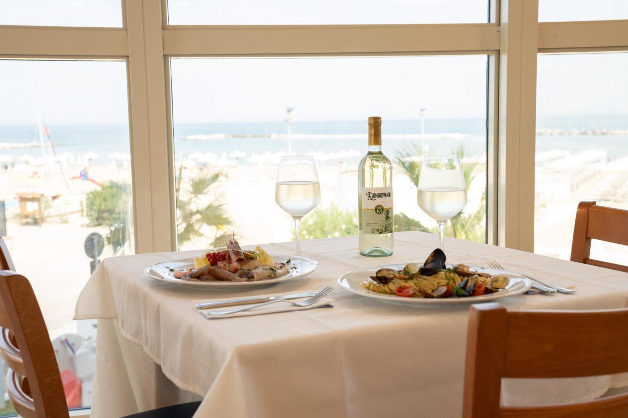 Blue Paradise Hotel San Mauro Mare Luaran gambar