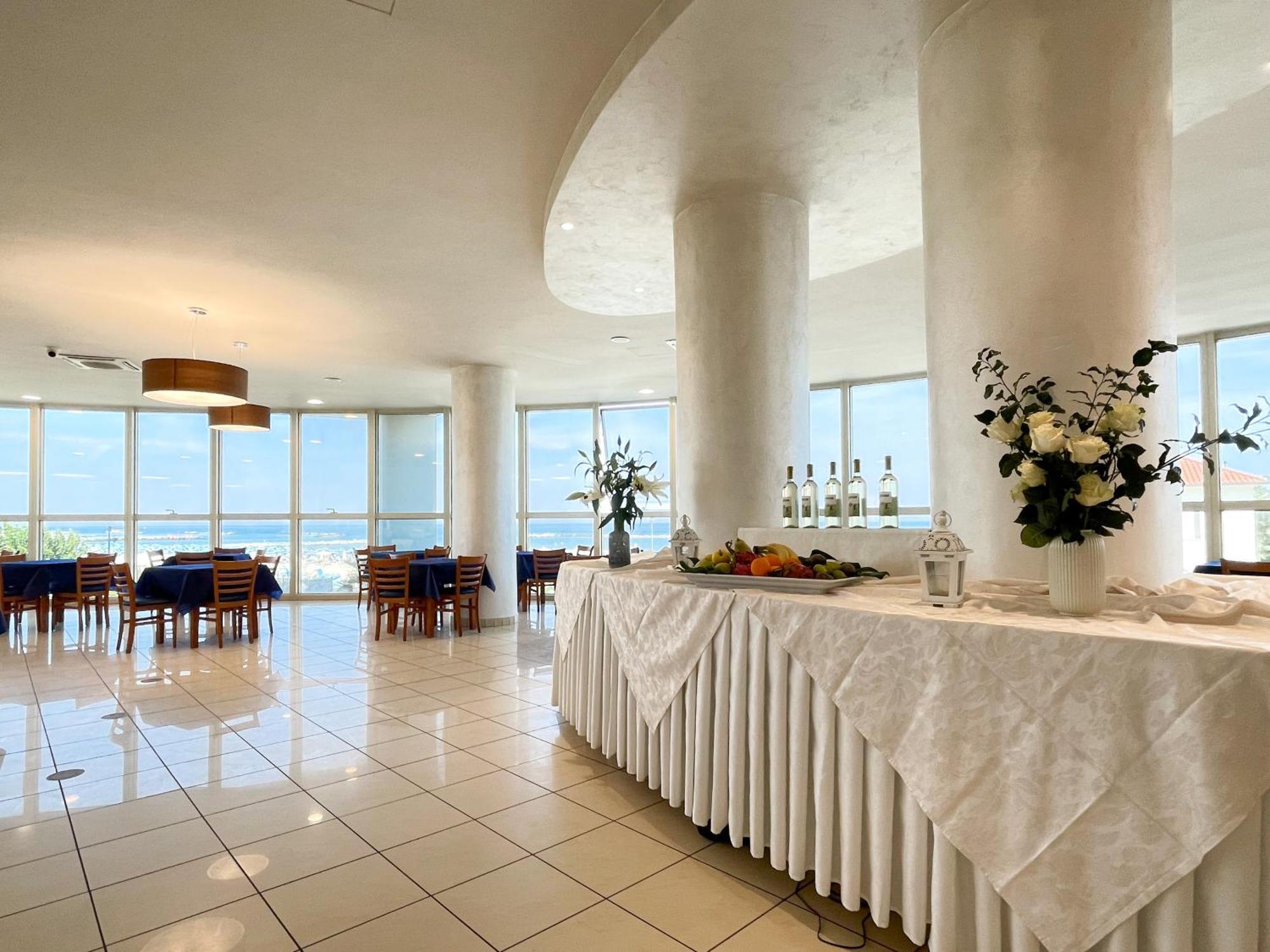 Blue Paradise Hotel San Mauro Mare Luaran gambar